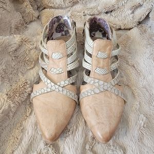 Freebird by Steven Emory Flats